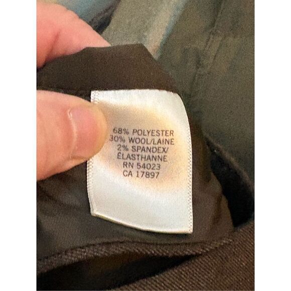 Banana Republic Brown Wool Blend Cuffed Pants. Size 6 - Picture 5 of 11